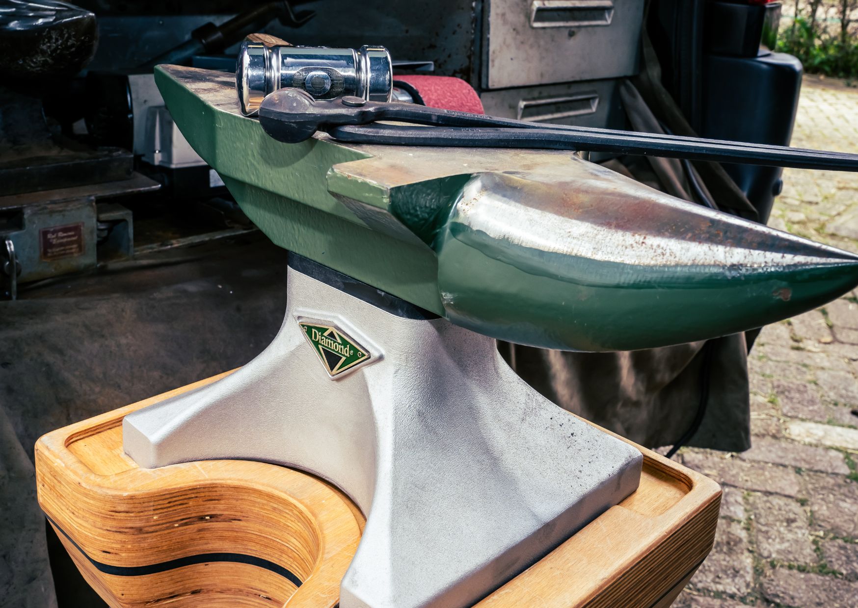 diamond anvils diamond anvils